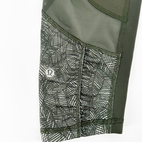 Lululemon High Times Pant *Luxtreme Mesh size 8 Gator Green - Picture 7 of 7